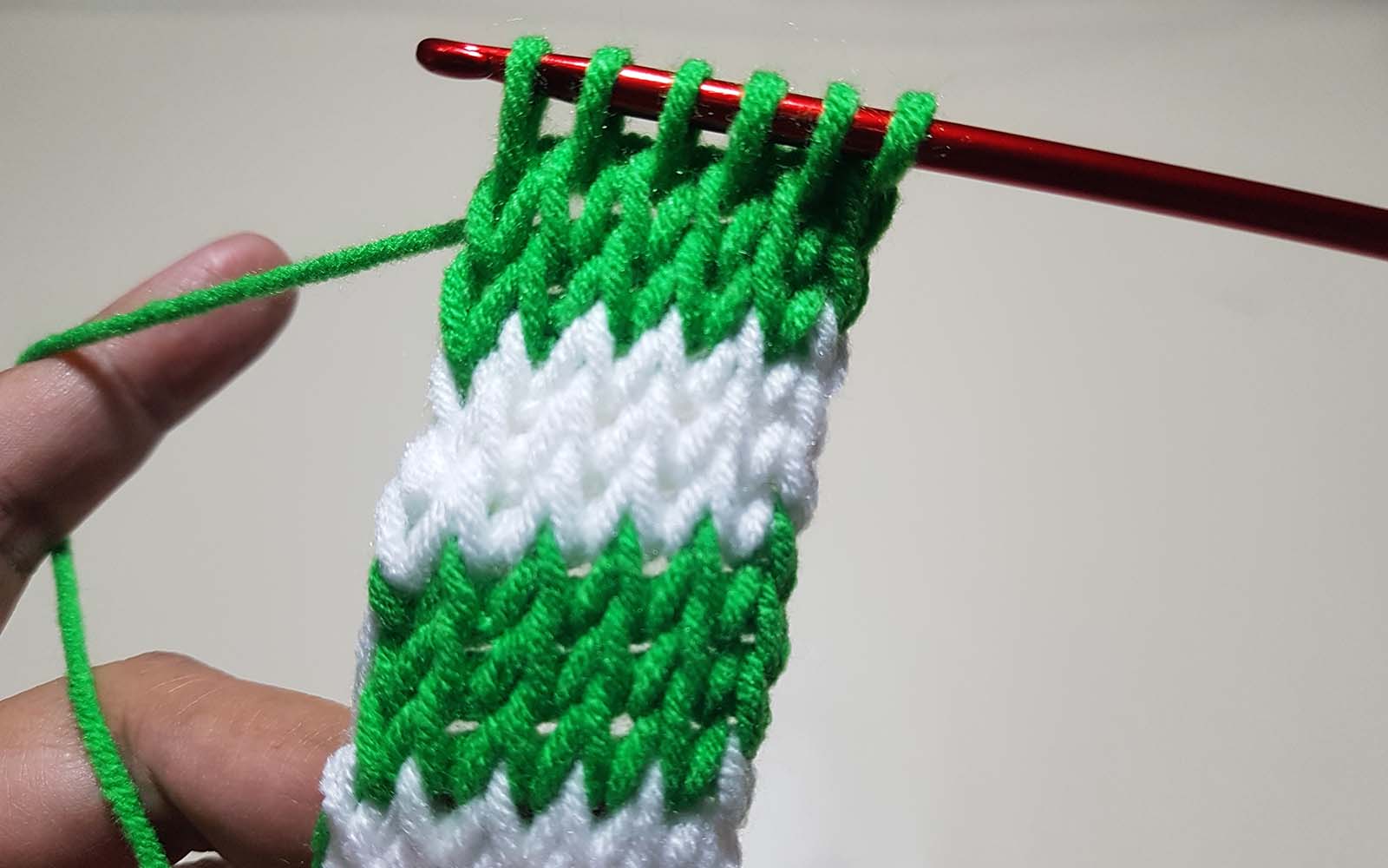 Crochet Yarn Joining and Color Switching Guide